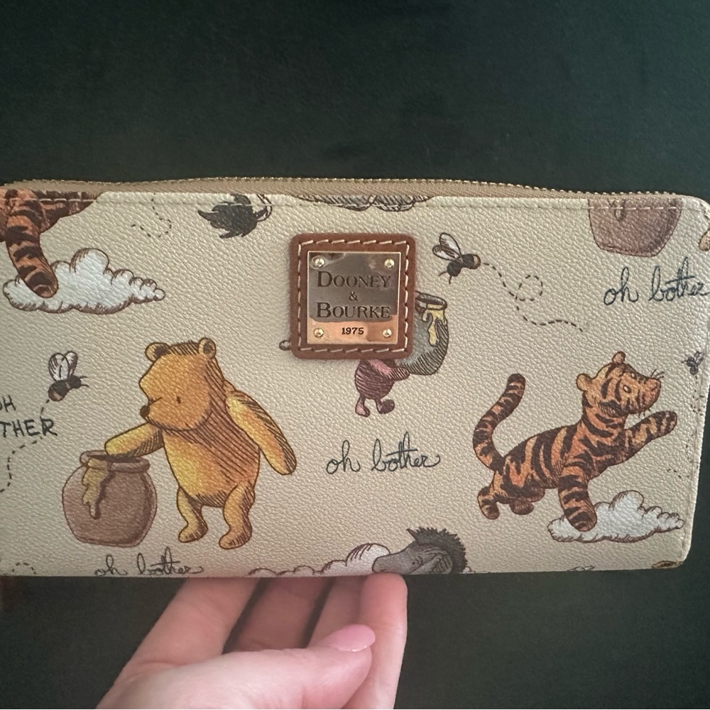 Disney Dooney & Bourke Winnie The Pooh Wallet Wrislet